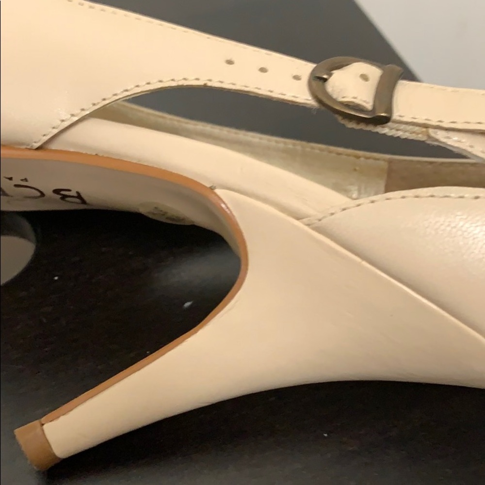 BCBGparis peep toe pums size 7.5B - Picture 6 of 8